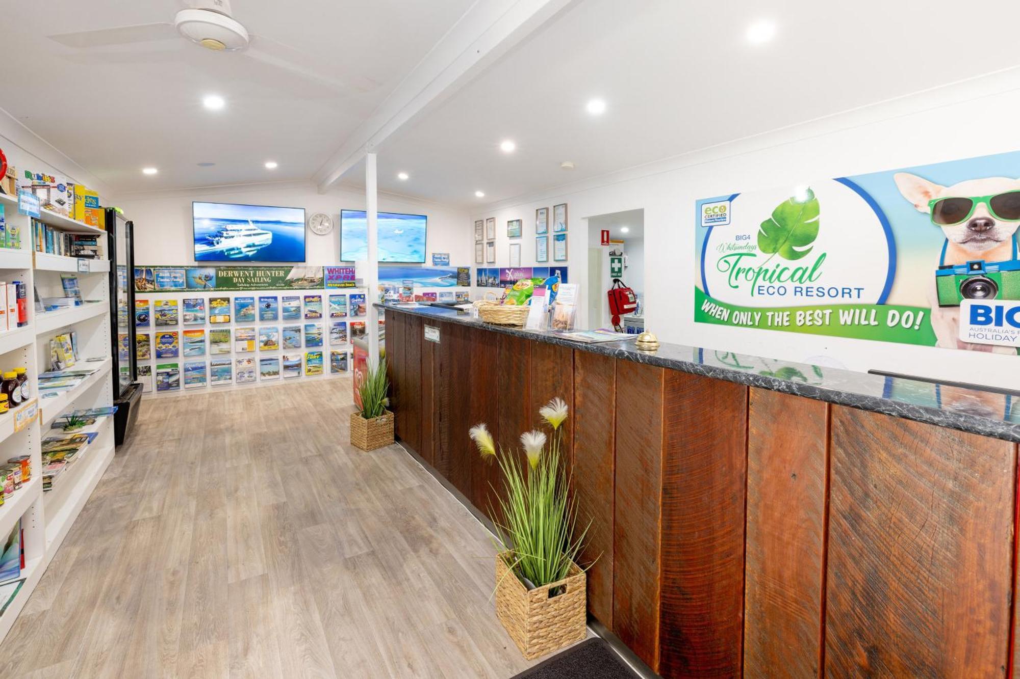 Big4 Whitsundays Tropical Eco Resort Airlie Beach Bagian luar foto