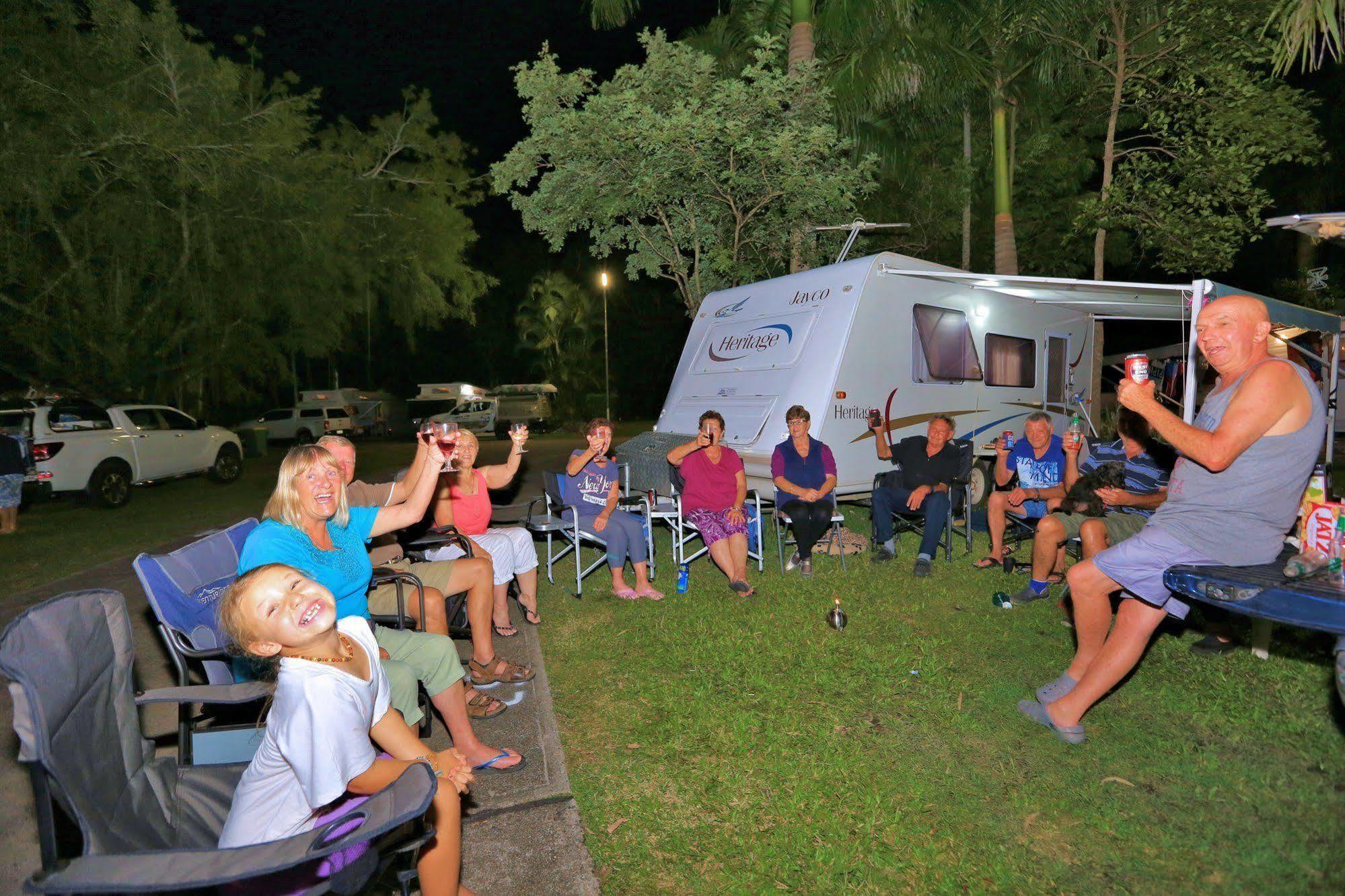 Big4 Whitsundays Tropical Eco Resort Airlie Beach Bagian luar foto